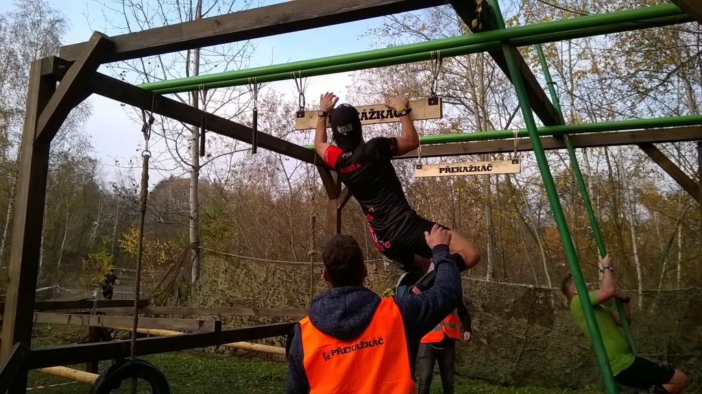 Prvá sekcia Tanec u tyče.